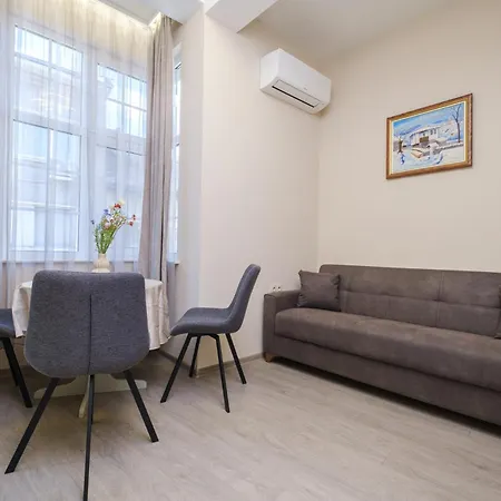 Cozy Corner-heart Of Apartment Plovdiv